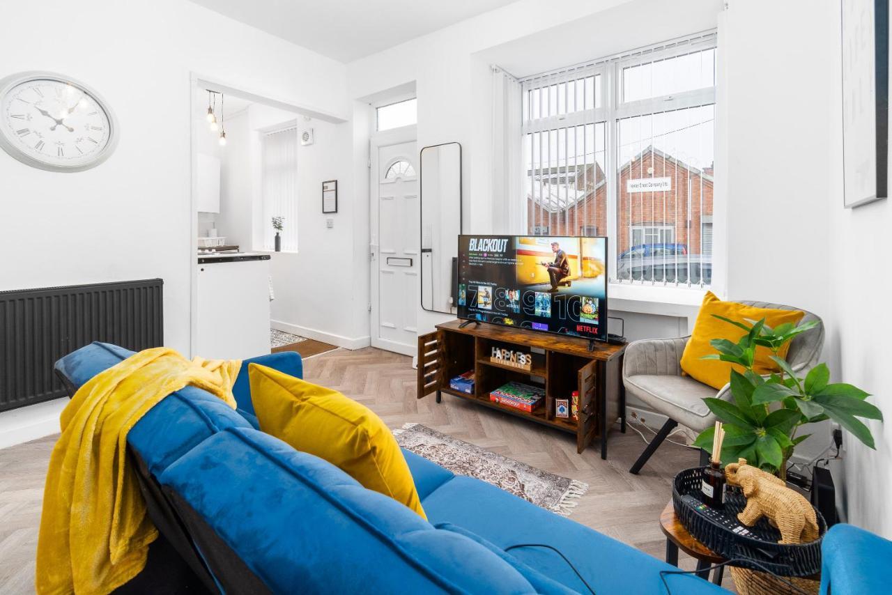 Cozy, Chic, And Convenient, 10 Mins To City Centre Birmingham Buitenkant foto